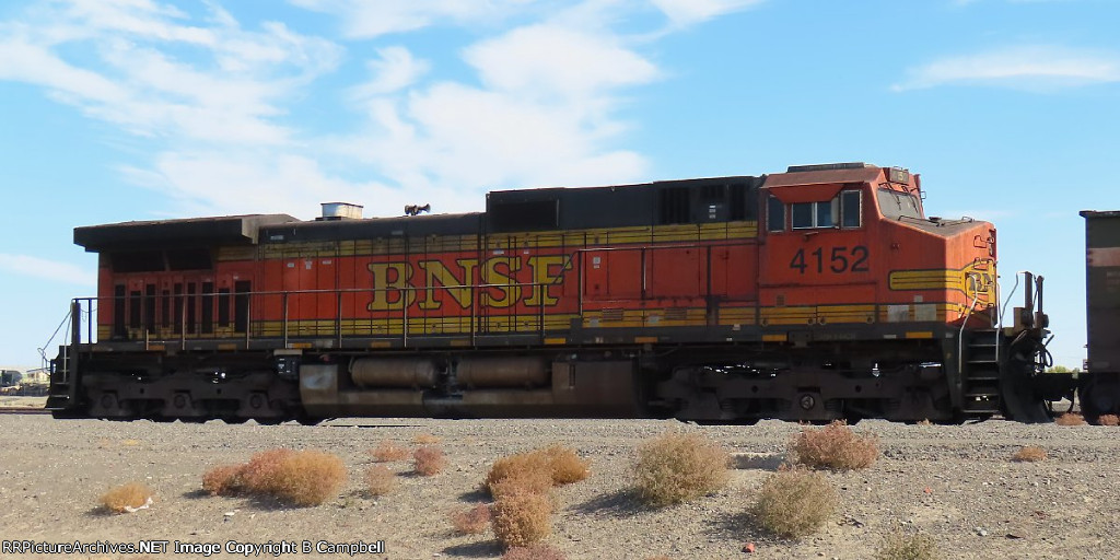 BNSF 4152